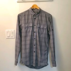 DKNY mens button up shirt.  (Small)
